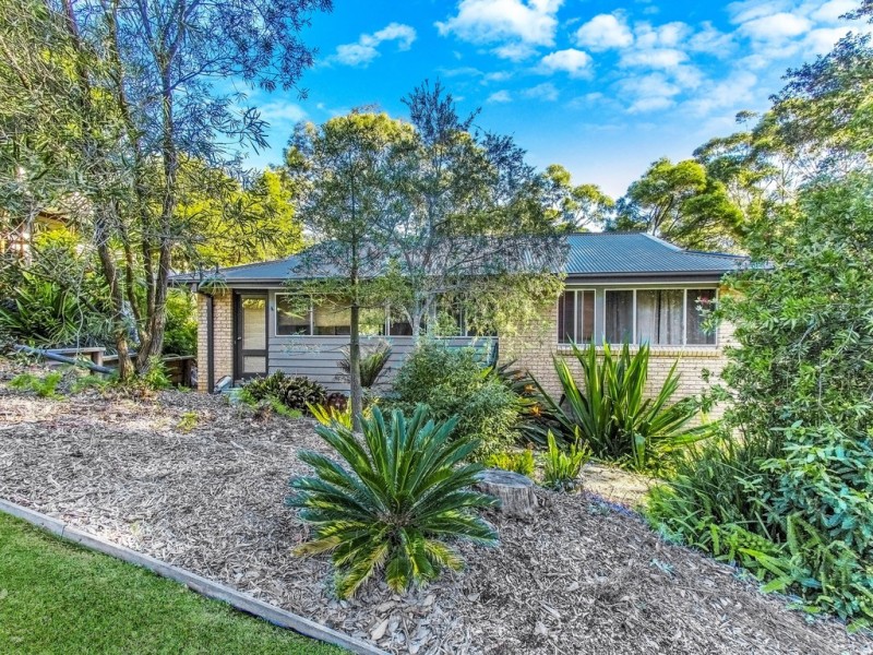 40 Cabbage Tree Avenue, Avoca Beach NSW 2251