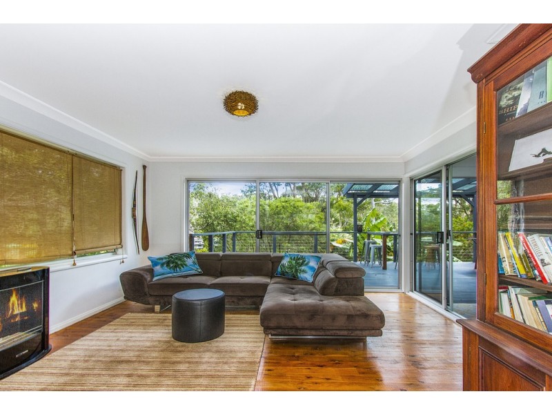 40 Cabbage Tree Avenue, Avoca Beach NSW 2251