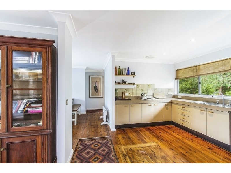 40 Cabbage Tree Avenue, Avoca Beach NSW 2251