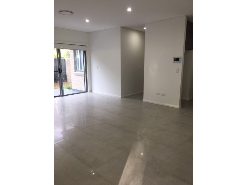 1/25 Memorial Avenue, Blackwall NSW 2256