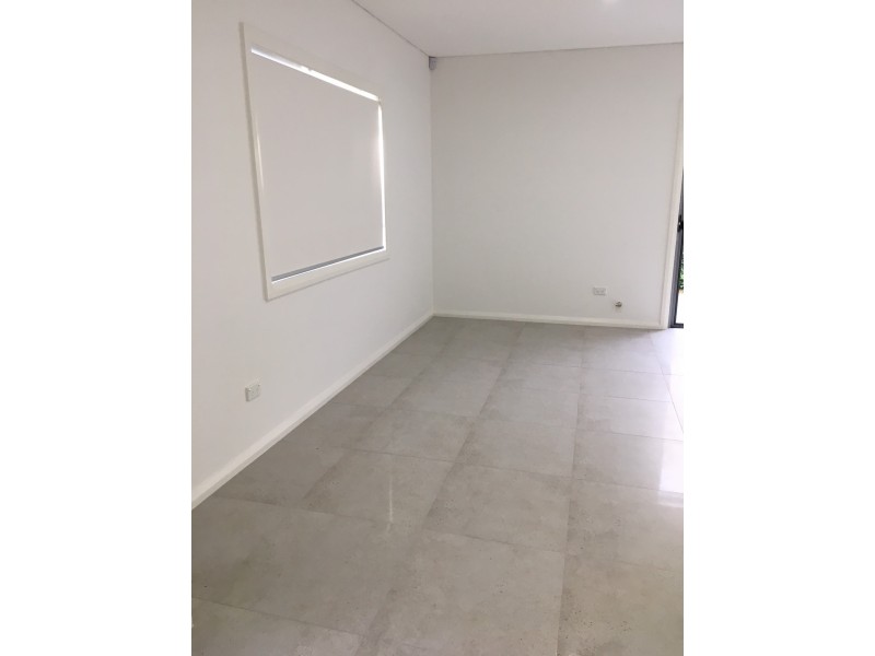 1/25 Memorial Avenue, Blackwall NSW 2256