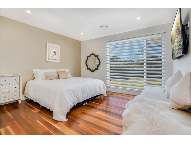 24 Loxton Avenue, Wamberal NSW 2260