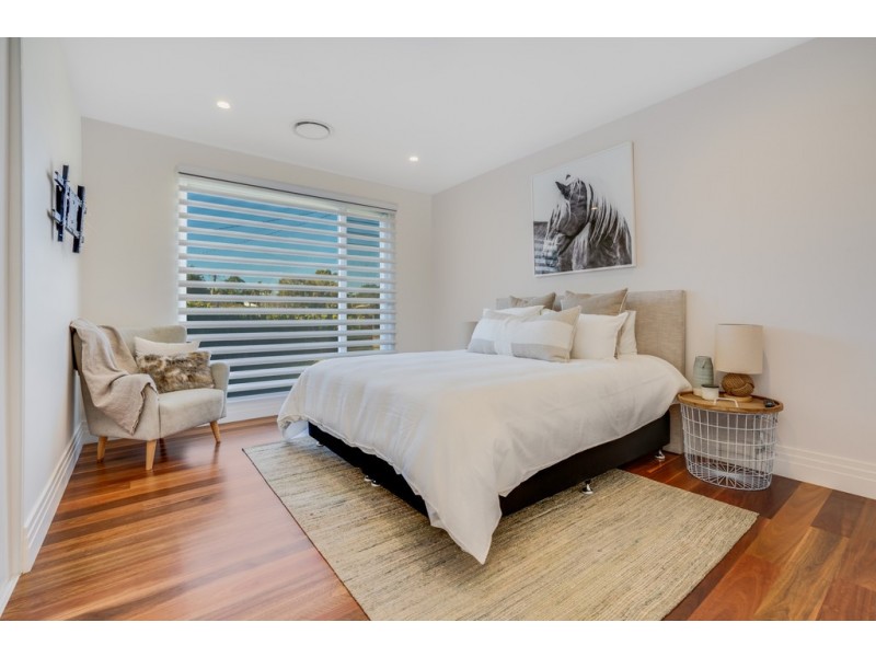 24 Loxton Avenue, Wamberal NSW 2260