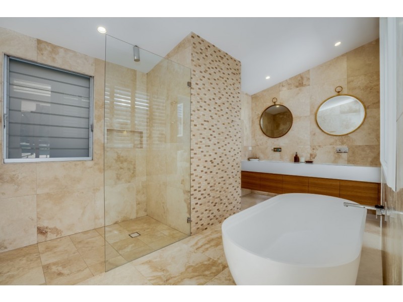 24 Loxton Avenue, Wamberal NSW 2260