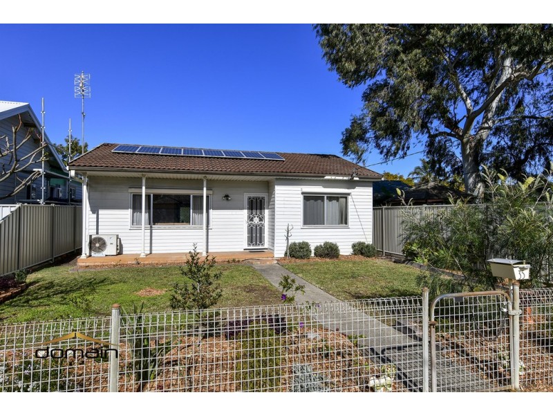 35 Boronia Avenue, Woy Woy NSW 2256