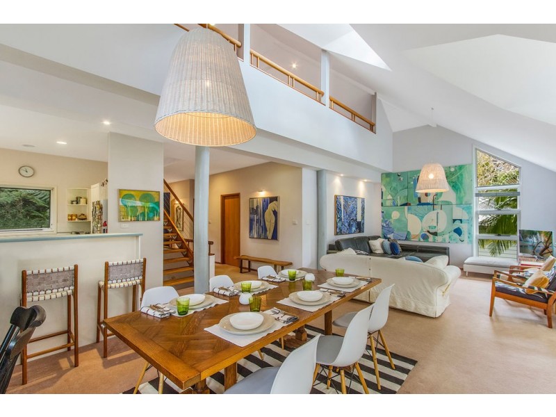 26 Fairscene Crescent, Avoca Beach NSW 2251