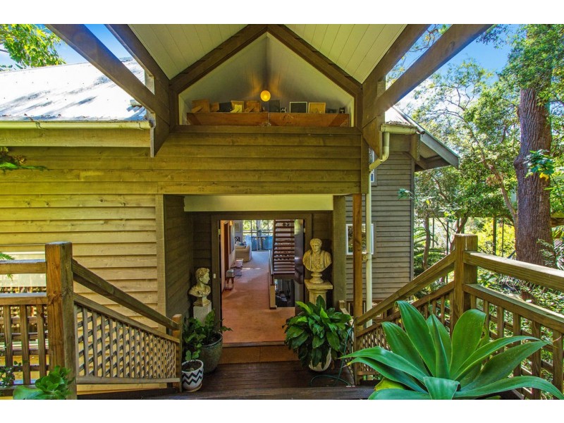 26 Fairscene Crescent, Avoca Beach NSW 2251