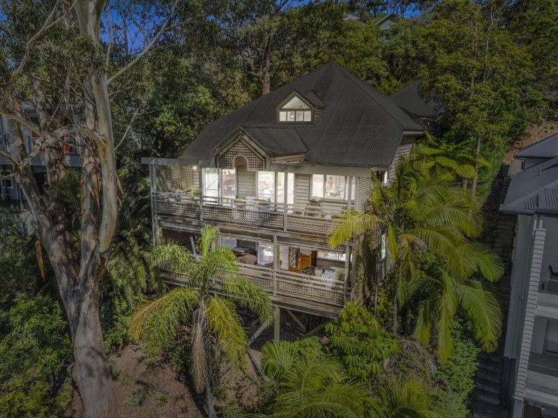 26 Fairscene Crescent, Avoca Beach NSW 2251