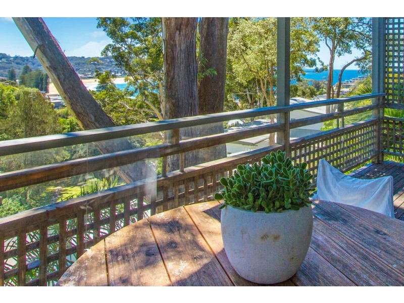 26 Fairscene Crescent, Avoca Beach NSW 2251