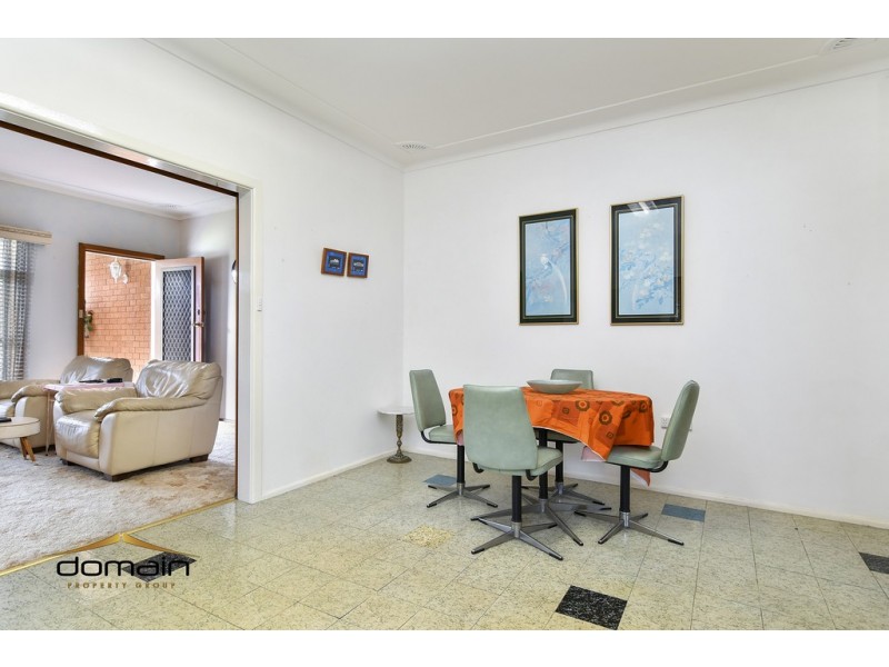 25 Robin Crescent, Woy Woy NSW 2256