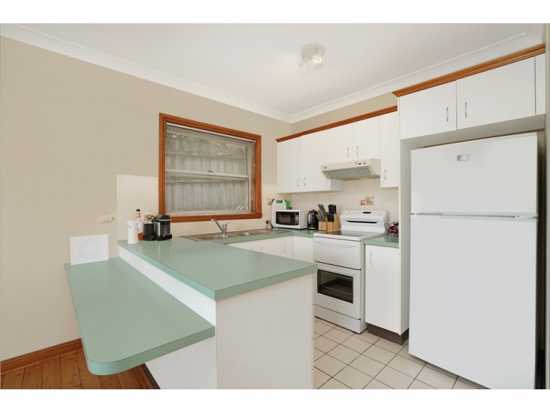 327A Avoca Drive, Green Point NSW 2251