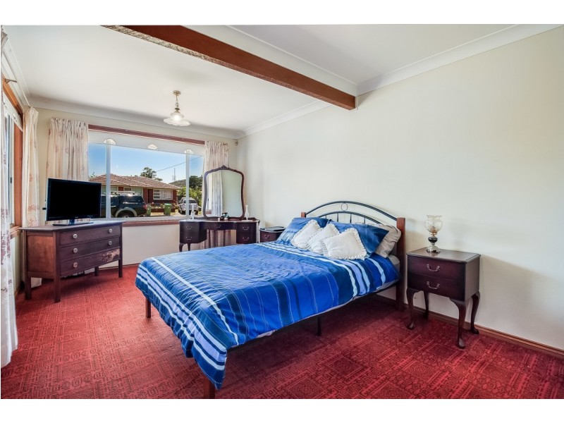 4 Azalea Avenue, Woy Woy NSW 2256