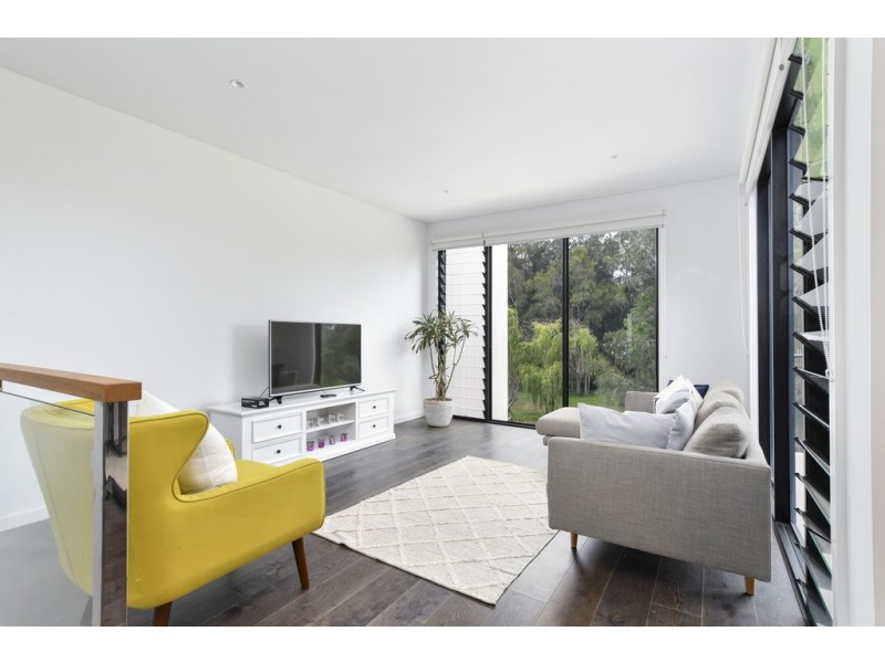 8/5 George Street, East Gosford NSW 2250