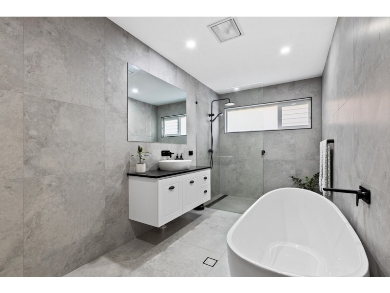 36 Wordsworth Avenue, Bateau Bay NSW 2261