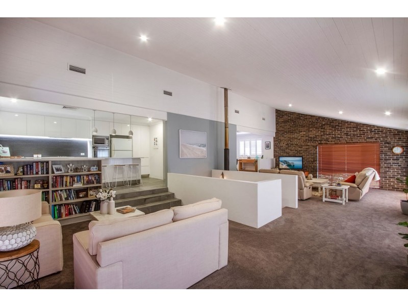 36 Wordsworth Avenue, Bateau Bay NSW 2261