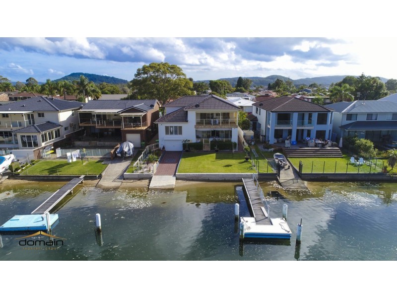 74 Helmsman Blvd, St Huberts Island NSW 2257