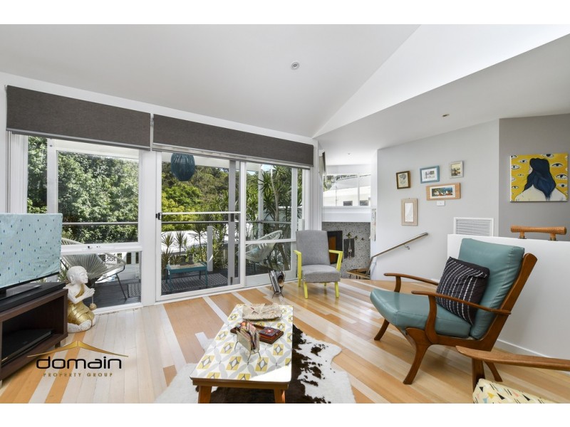 82 Lake Shore Drive, North Avoca NSW 2260