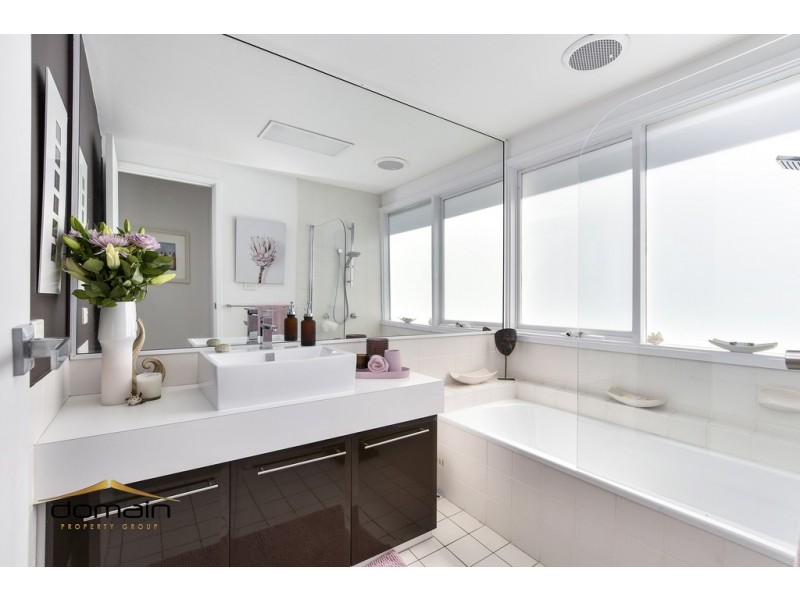 82 Lake Shore Drive, North Avoca NSW 2260