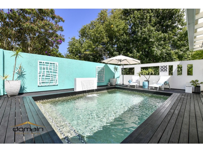 82 Lake Shore Drive, North Avoca NSW 2260