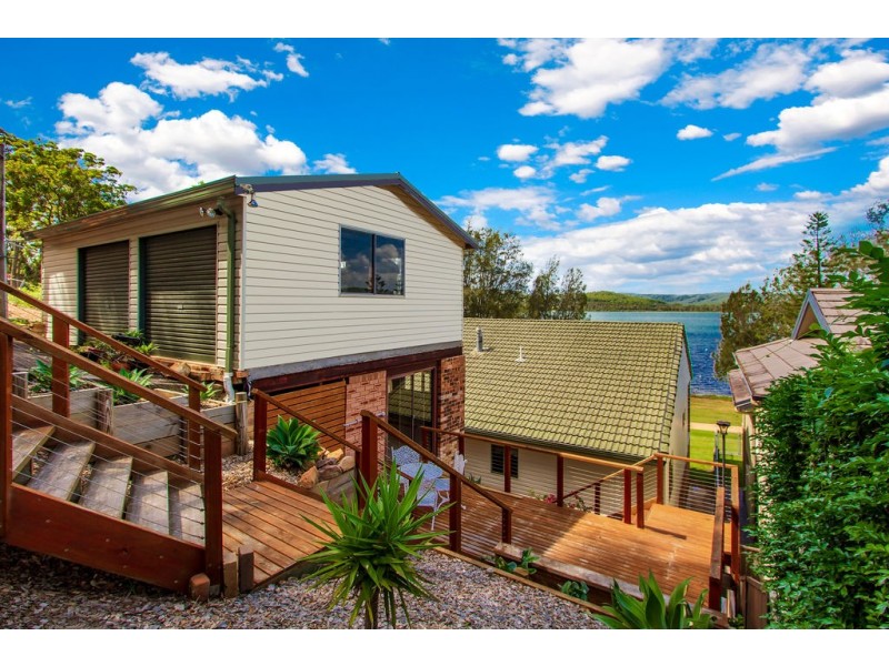 152 Broadwater Drive, Saratoga NSW 2251