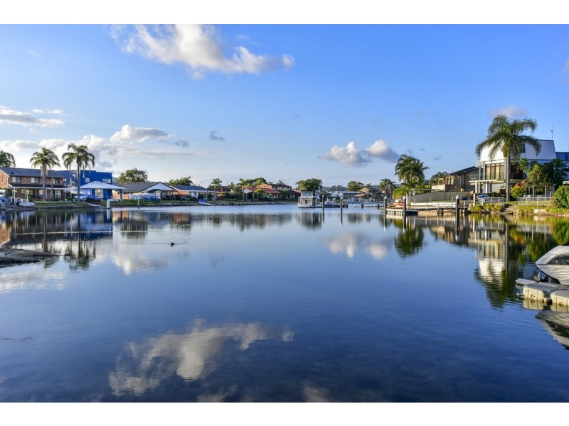 31 Helmsman Blvd, St Huberts Island NSW 2257