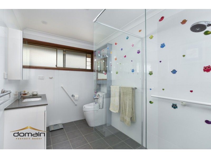 61 Wendy Drive, Point Clare NSW 2250