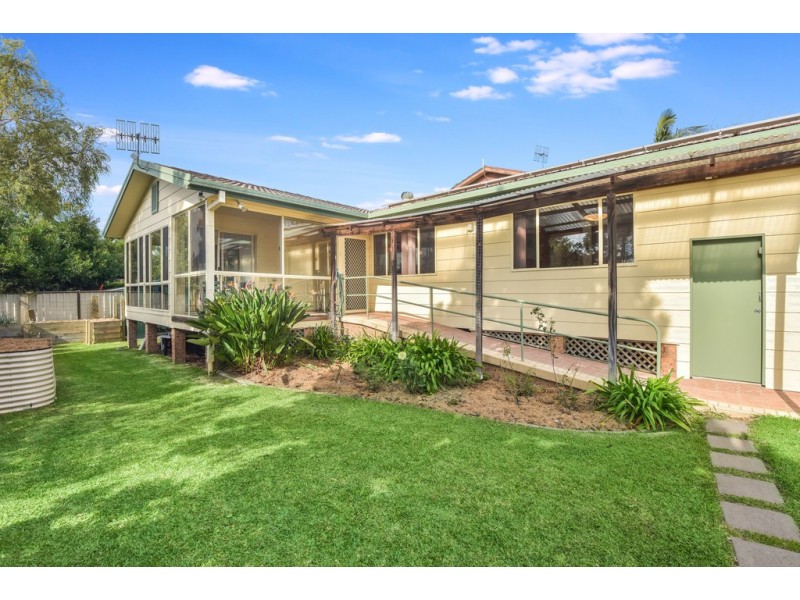 1 Sher Close, Empire Bay NSW 2257