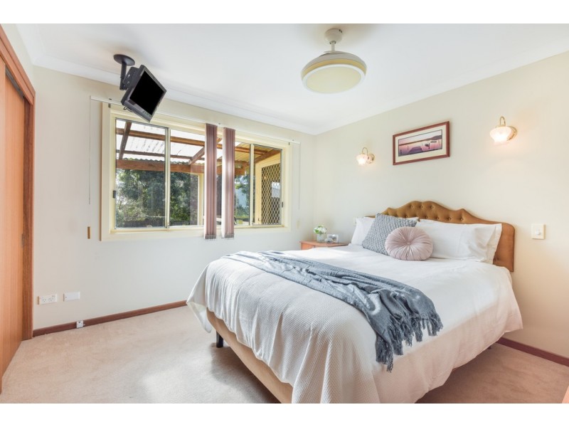 1 Sher Close, Empire Bay NSW 2257