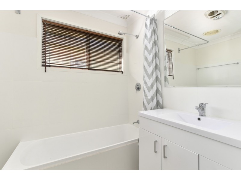 12 Bluefish Crescent, Tascott NSW 2250