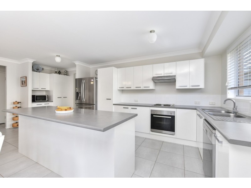 275 Ocean Beach Road, Umina Beach NSW 2257
