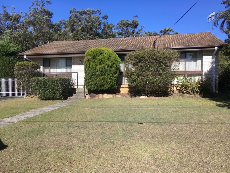 9 Dulkara Road, Woy Woy NSW 2256