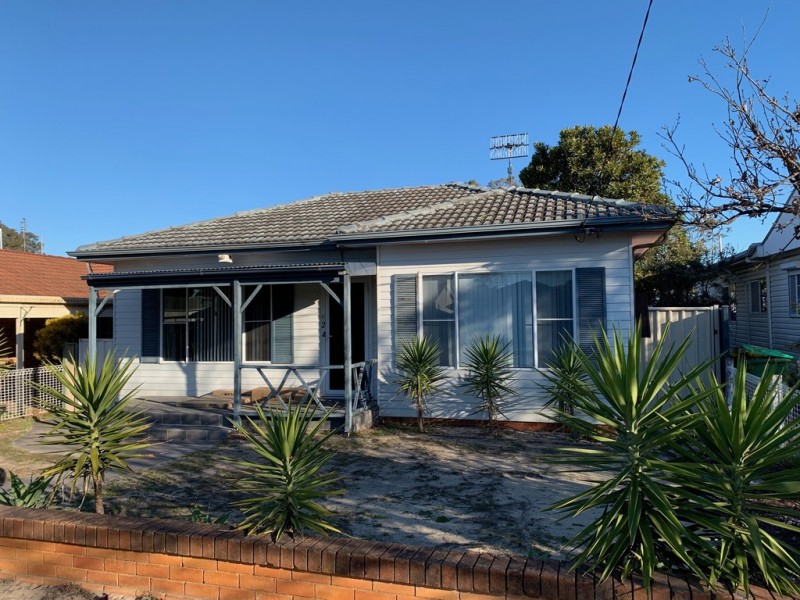 24 Pozieres Avenue, Umina Beach NSW 2257
