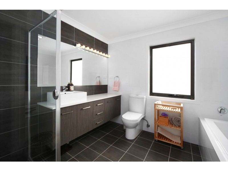 7/18-20 Pemell street, Wyoming NSW 2250