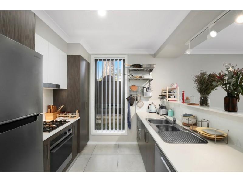 7/18-20 Pemell street, Wyoming NSW 2250