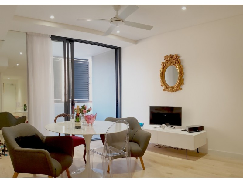 106/148A Albany Street, Point Frederick NSW 2250