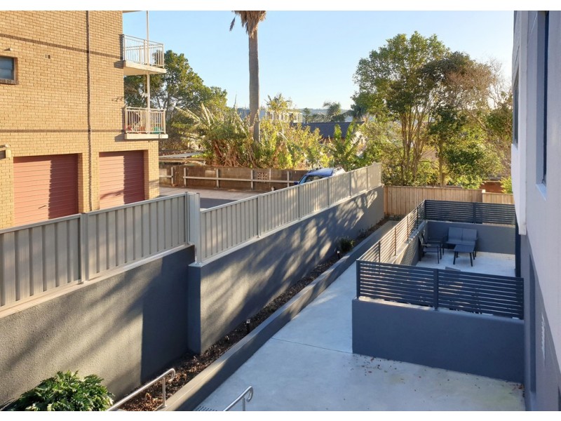 106/148A Albany Street, Point Frederick NSW 2250