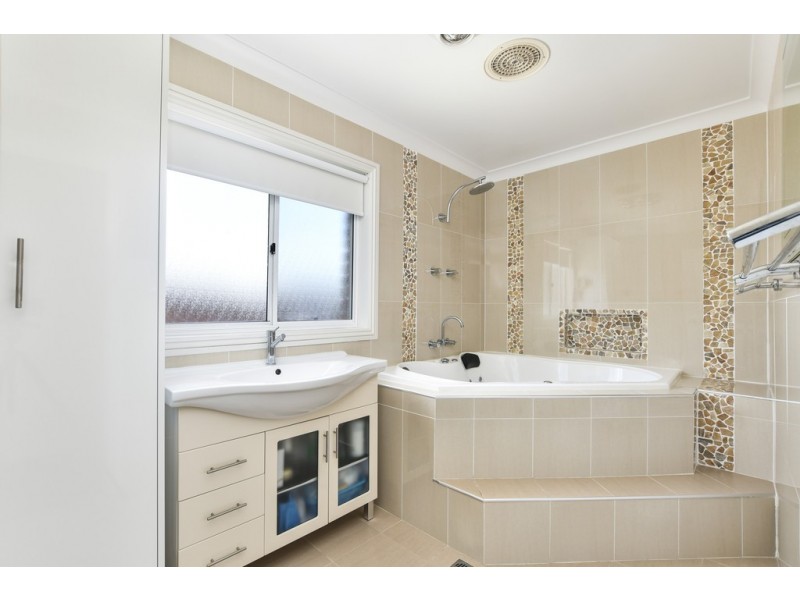 21 Weatherly Parade, St Huberts Island NSW 2257