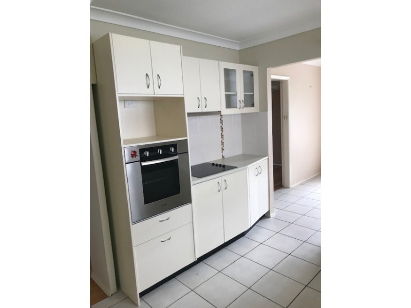 52 Terry Ave, Woy Woy NSW 2256