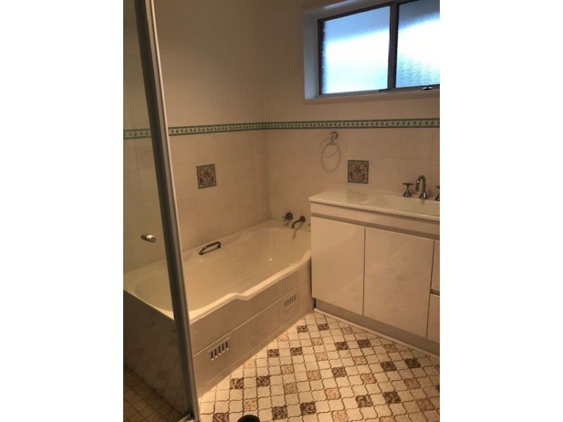 52 Terry Ave, Woy Woy NSW 2256