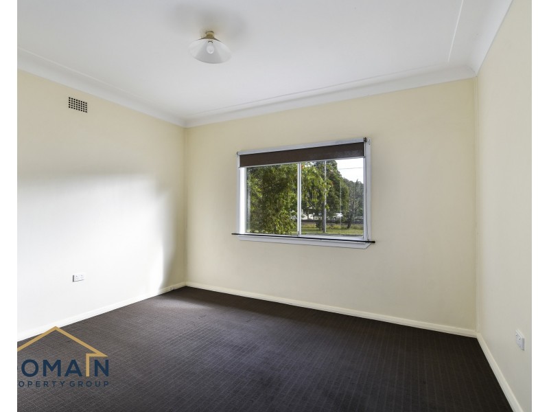 180 Railway Street, Woy Woy NSW 2256