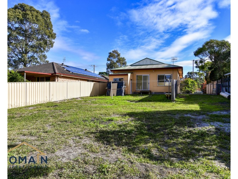 180 Railway Street, Woy Woy NSW 2256