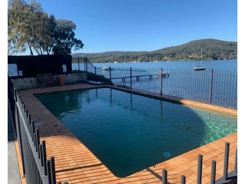 11/53 Caroline St, East Gosford NSW 2250