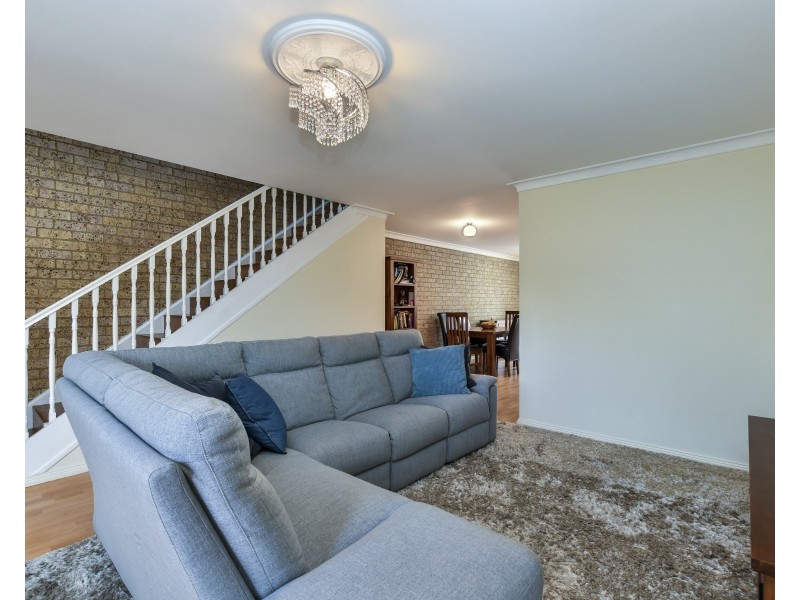 2/44-46 Pratley Street, Woy Woy NSW 2256