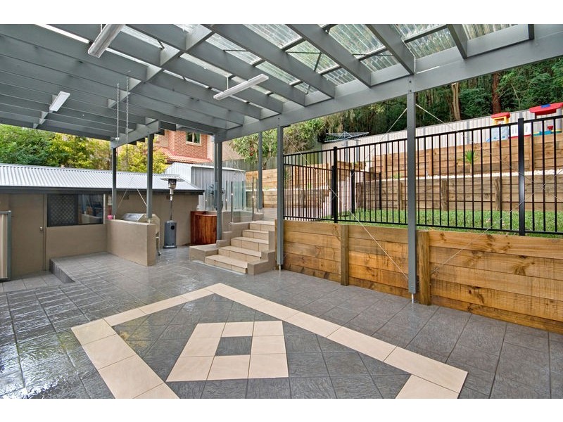 77 Faunce Street, West Gosford NSW 2250