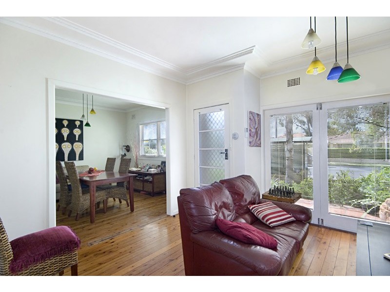 417 Ocean Beach Road, Umina Beach NSW 2257