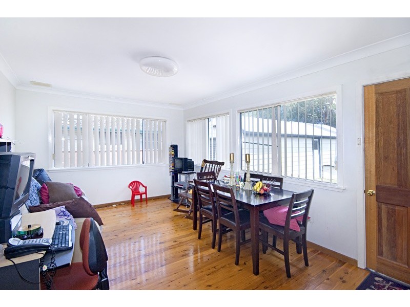 40 Alpha Road, Woy Woy NSW 2256