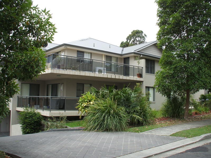 2/1 Creighton Lane, Point Frederick NSW 2250