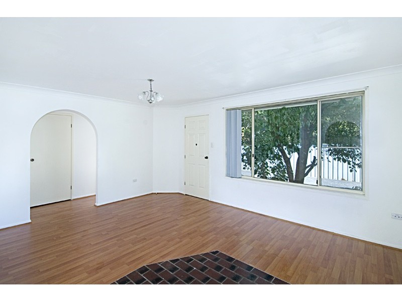 1/66a Ocean Beach Rd, Woy Woy NSW 2256