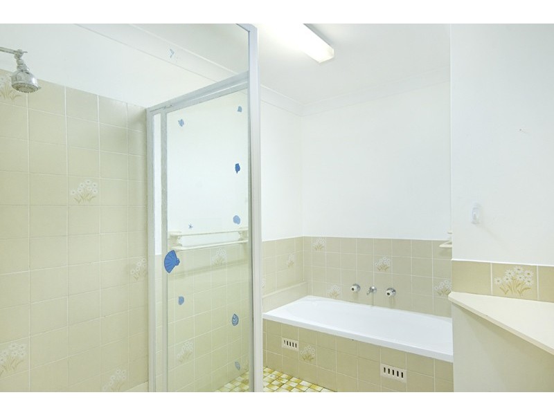 1/66a Ocean Beach Rd, Woy Woy NSW 2256