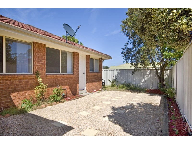 1/66a Ocean Beach Rd, Woy Woy NSW 2256